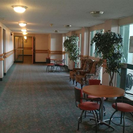Empire Inn Brandon Ngoại thất bức ảnh