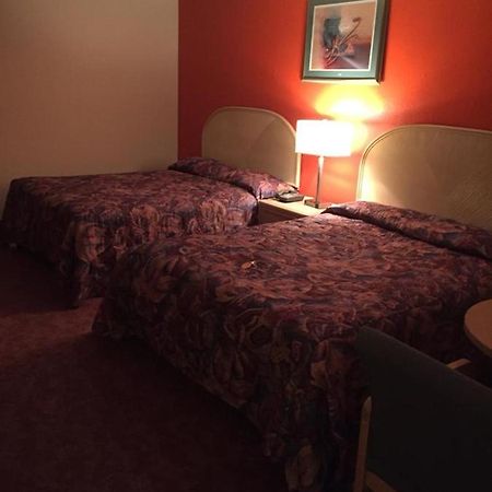 Empire Inn Brandon Ngoại thất bức ảnh