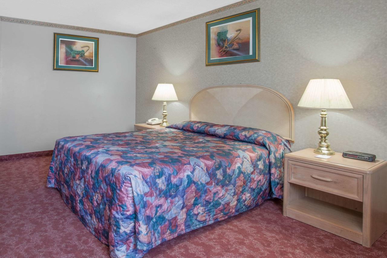 Empire Inn Brandon Ngoại thất bức ảnh
