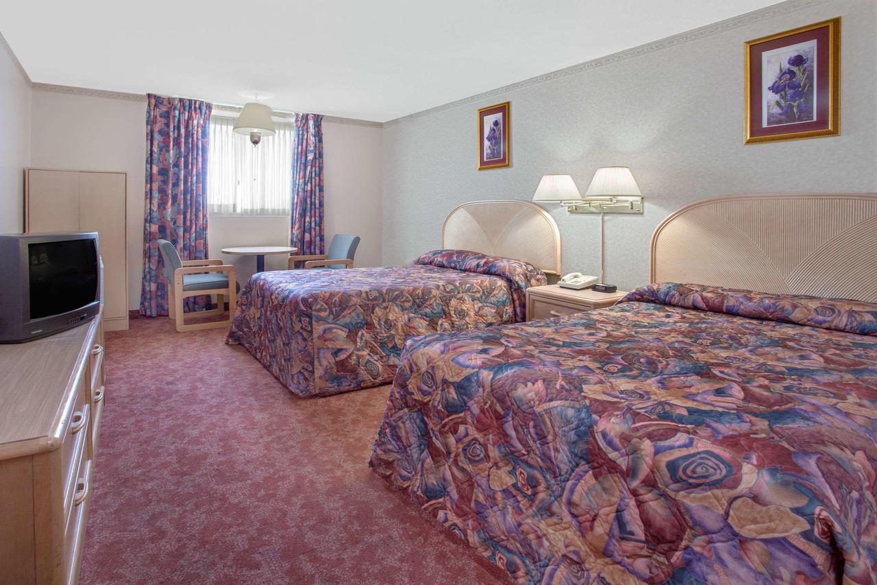 Empire Inn Brandon Ngoại thất bức ảnh